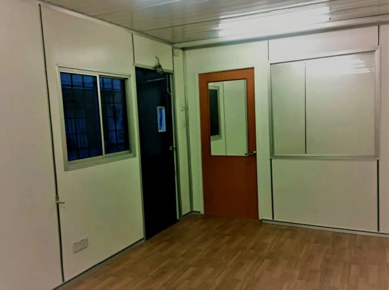 Large Cabin House | Attached Toilet with Bath & Mini Kitchen & Verandah (10 x 24 x 8 Ft)